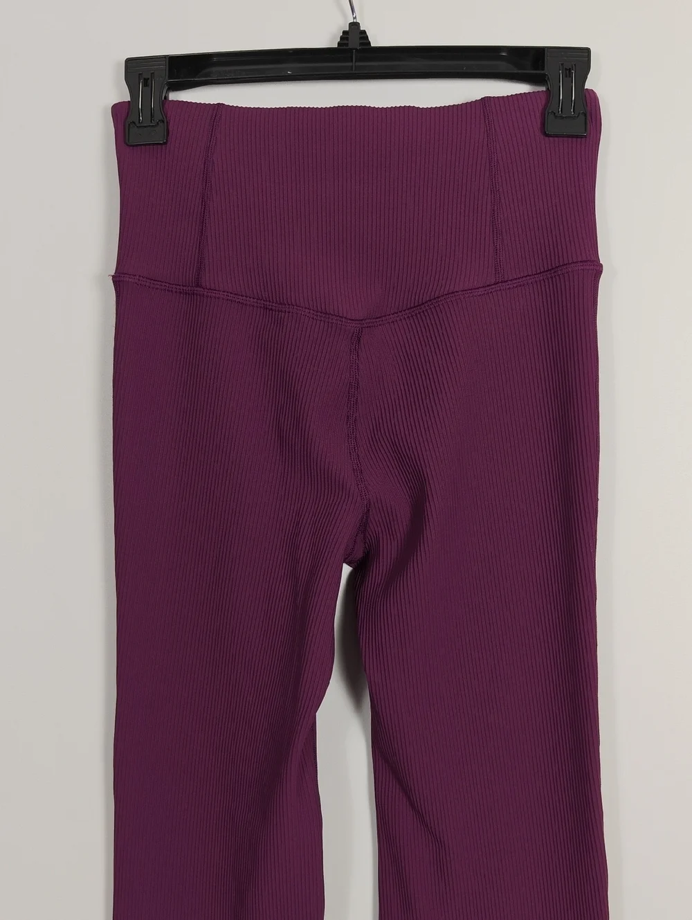 ATHLETA Elation Ultra High Rise Rib Snap Straight Leg Pant in Purple Size Small